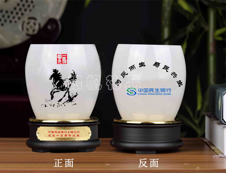 【中國民生銀行】高檔筆筒辦公擺件定制案例